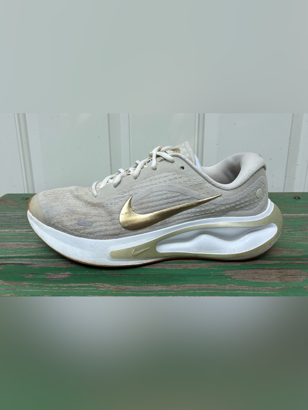 Nike Journey Run Womens Road Running Shoes Sneakers Sz 9.5